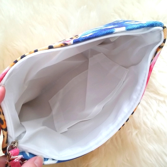 Canvas American Flag Leopard Cosmetic Bag - Picture 6 of 8